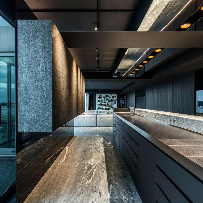 th Floor比利时开元棋牌The Fif(图4)
