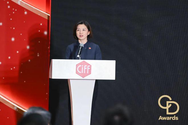 钻之星」颁奖典礼（民用家具展专场）盛大举办开元棋牌appCIFF广州 2025「华(图2)
